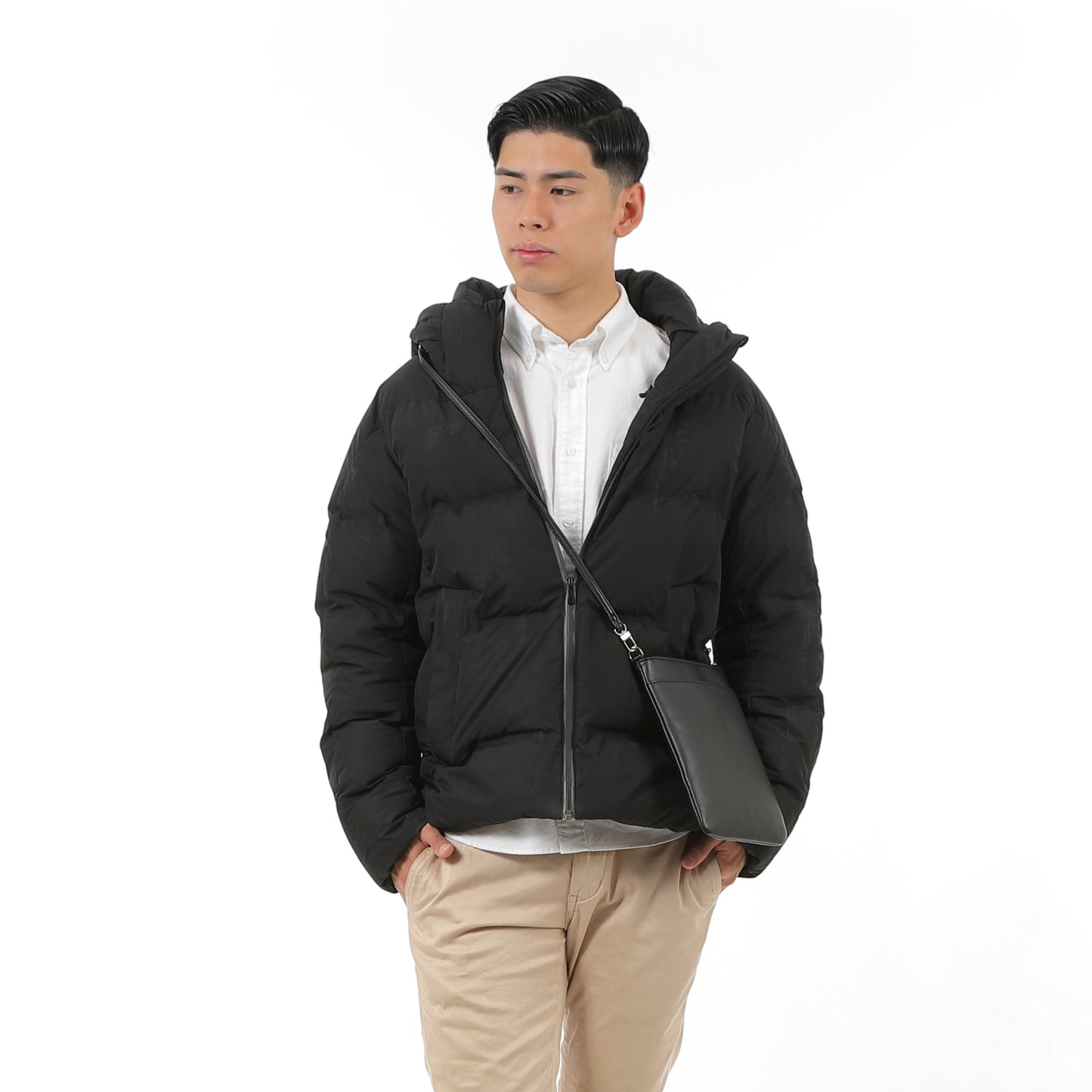 長財布と大型スマホが入るポシェット